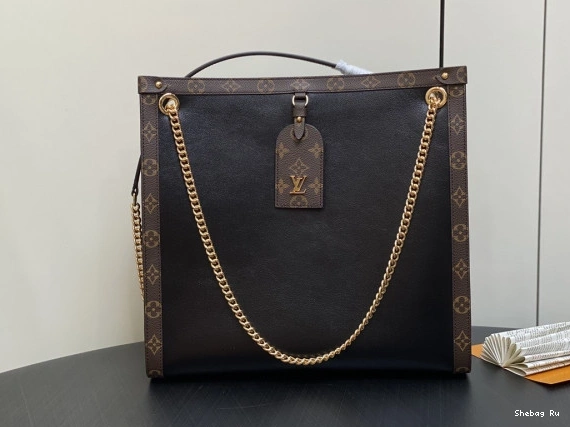 Louis Vuitton MM Nova 0818
